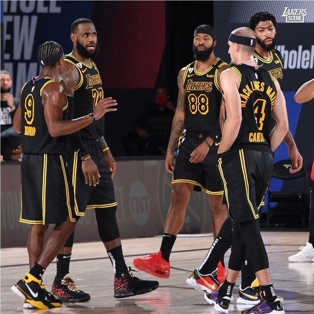 关于吉努伊拉队员闪耀赛场，助球队夺得胜利的信息